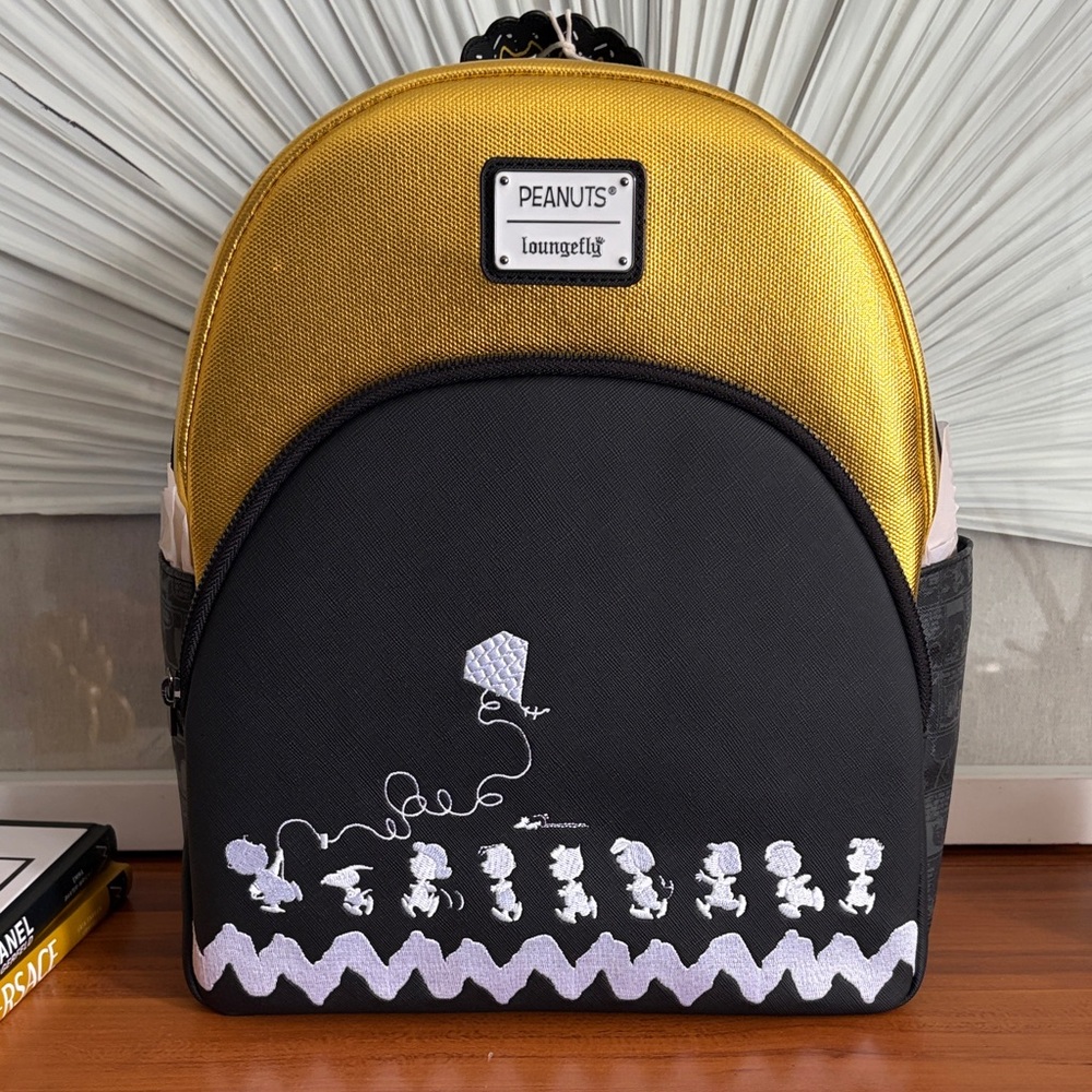 Loungefly Peanuts 75th Anniversary Gold and Black Backpack NWT Limited Edition